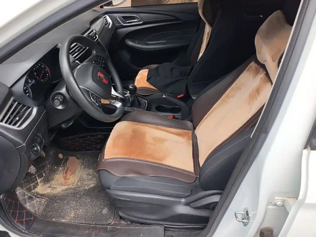 Roewe i5 — миниатюра 11