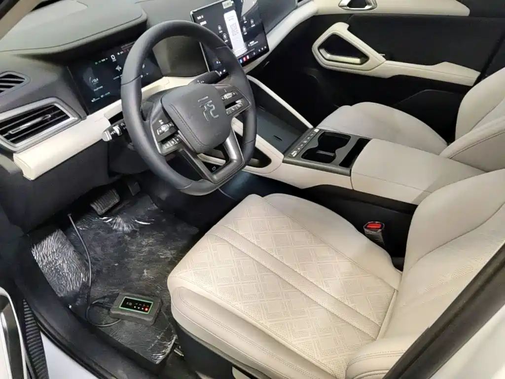 BYD Yuan UP — миниатюра 15