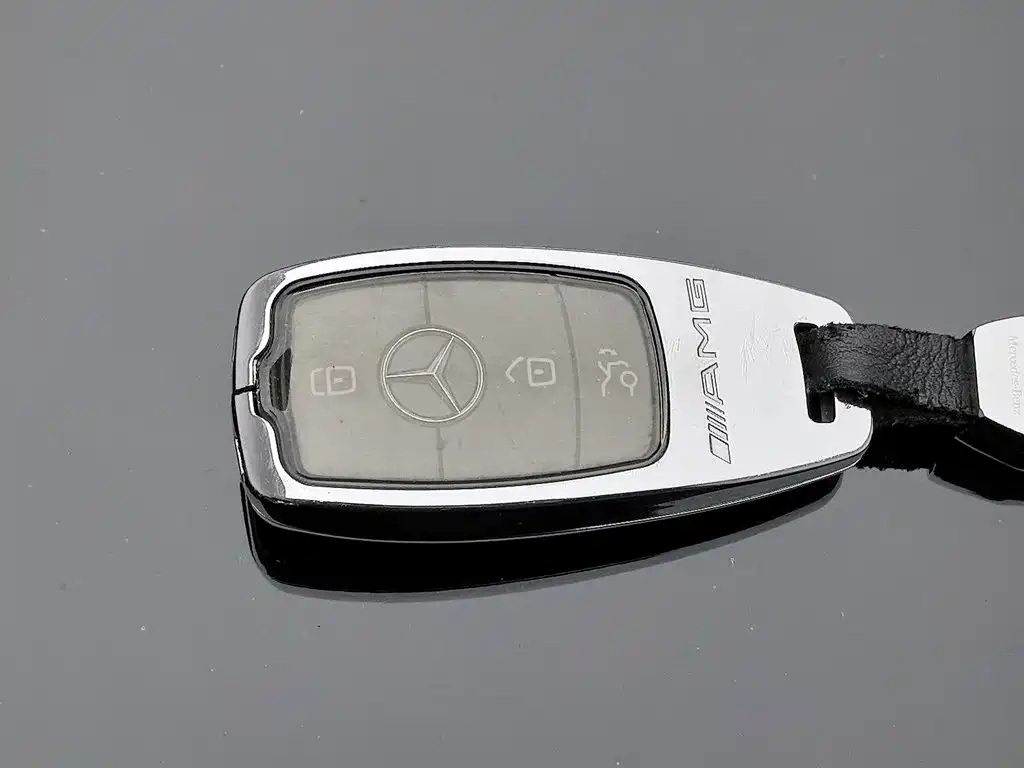 Mercedes-Benz E-Class — миниатюра 19