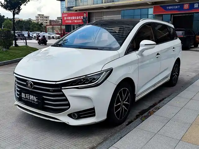 2018 BYD Song Max