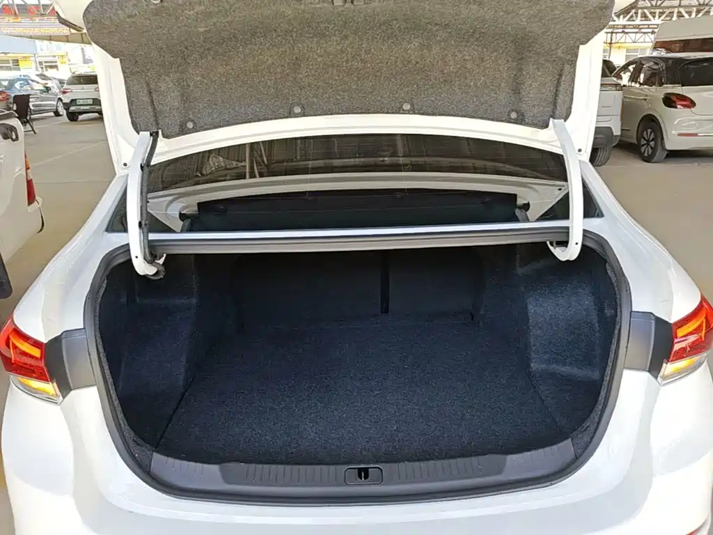 Buick Excelle — миниатюра 19
