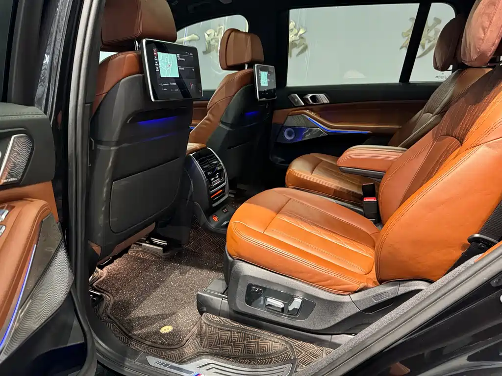 BMW X7 — миниатюра 19