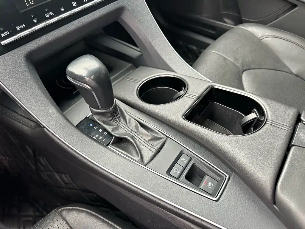 Toyota Avalon — миниатюра 24
