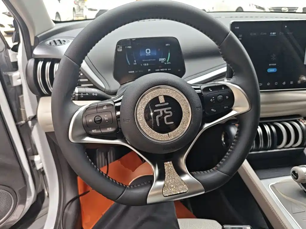 BYD Yuan Plus — миниатюра 11