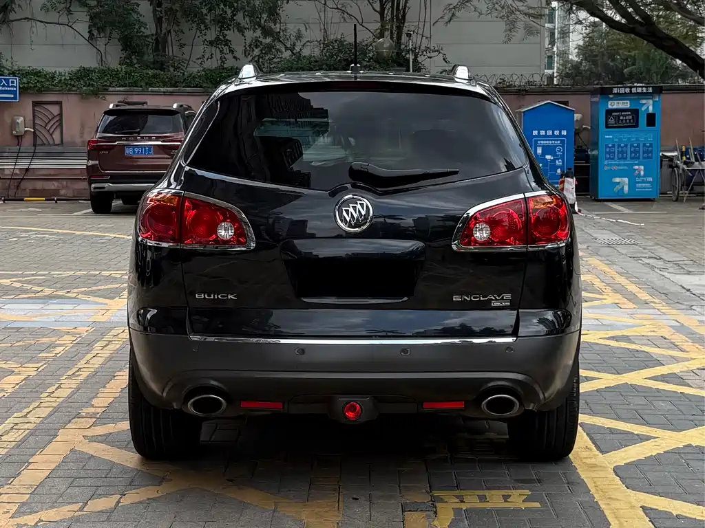 Buick Enclave 3.6L Elite Edition, фото 10
