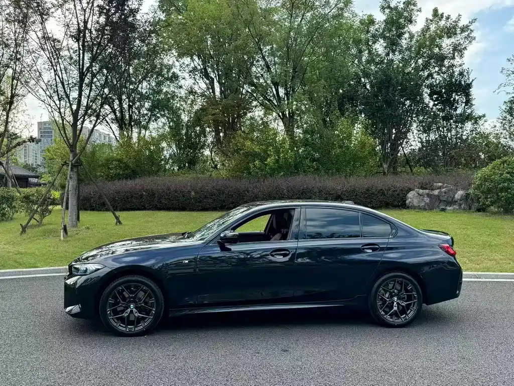 BMW 3 Series — миниатюра 8