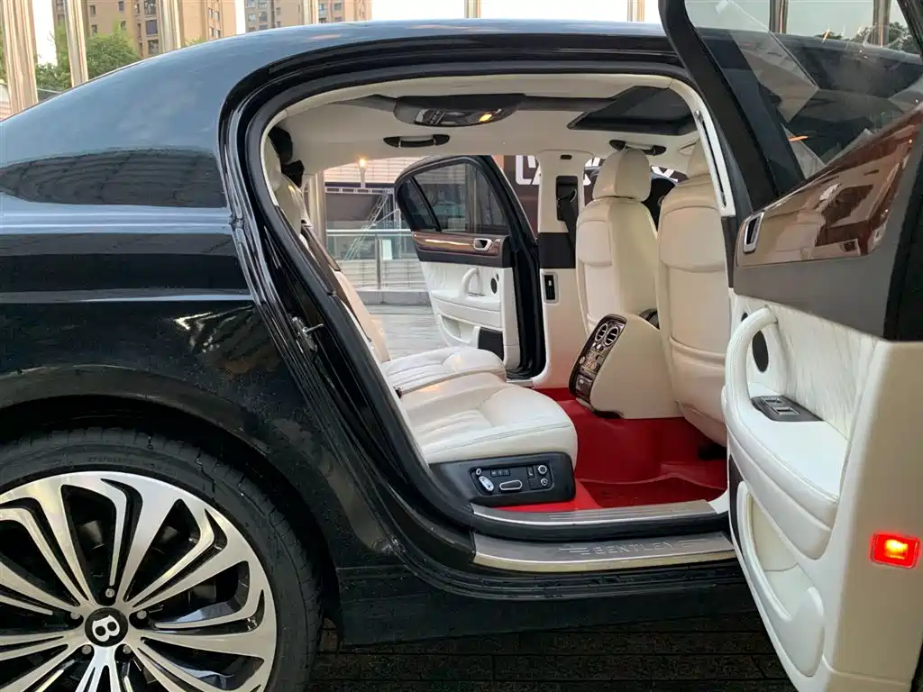 Bentley Flying Spur — фотографии объявления, Фото 12