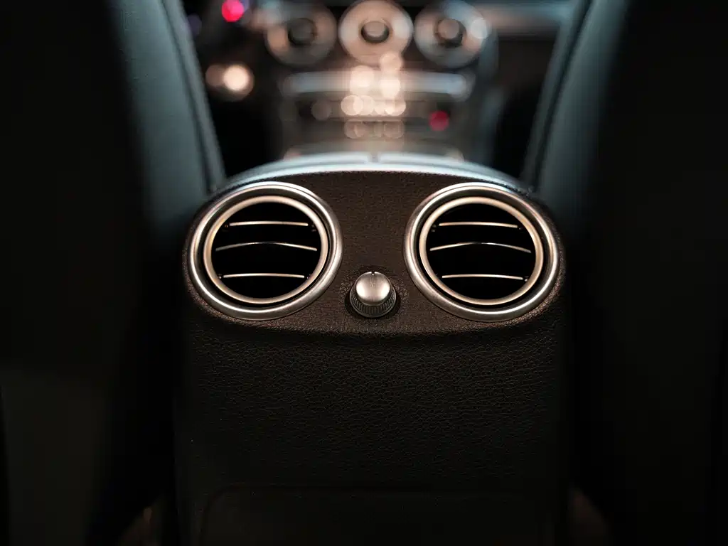 Mercedes-Benz GLC — миниатюра 21