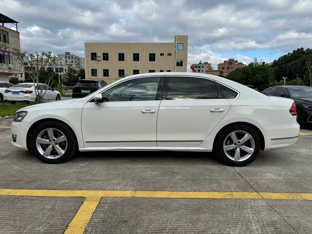 Volkswagen Passat — миниатюра 7