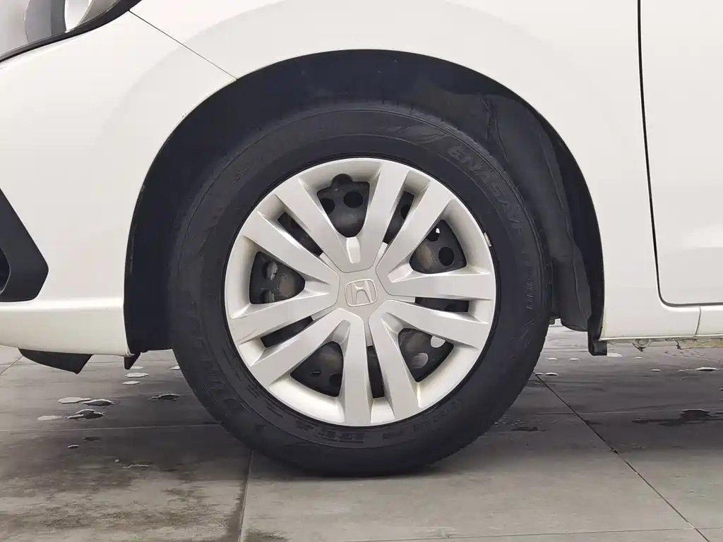 Honda Fit — миниатюра 17