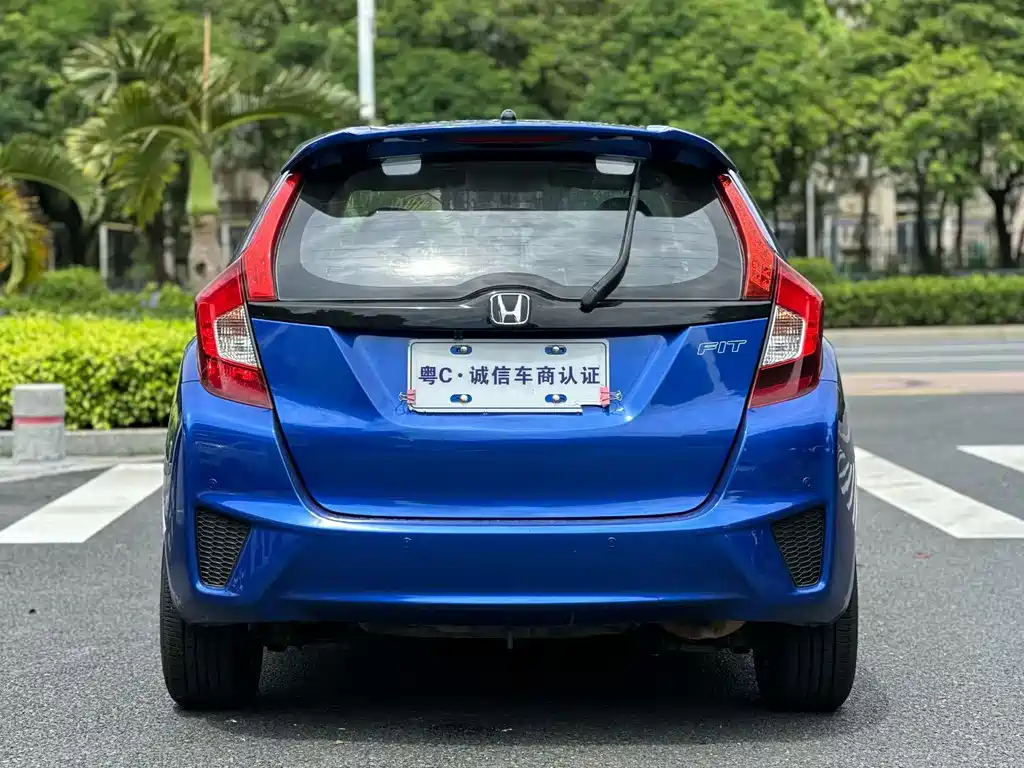Honda Fit — миниатюра 4