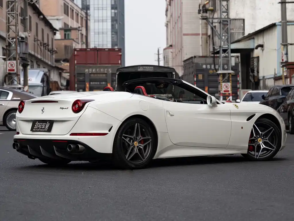 Ferrari California T 2015 3.9T
