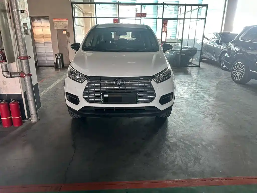 BYD Yuan EV — миниатюра 4