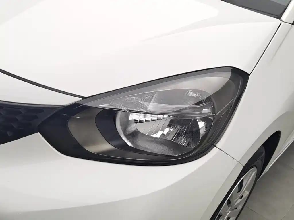 Honda Fit — миниатюра 7