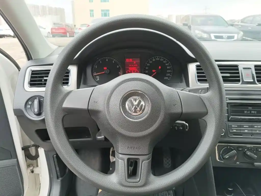 Volkswagen Santana — миниатюра 11