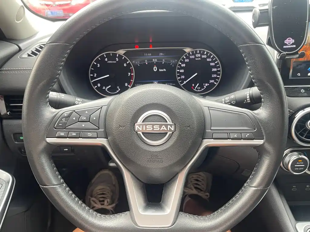 Nissan Sylphy — миниатюра 9