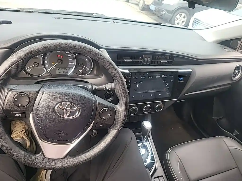 Toyota Corolla — миниатюра 10