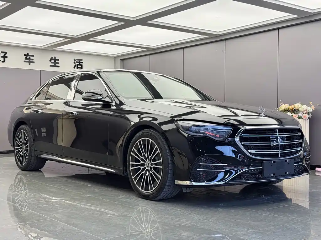 Mercedes-Benz E-Class — миниатюра 3