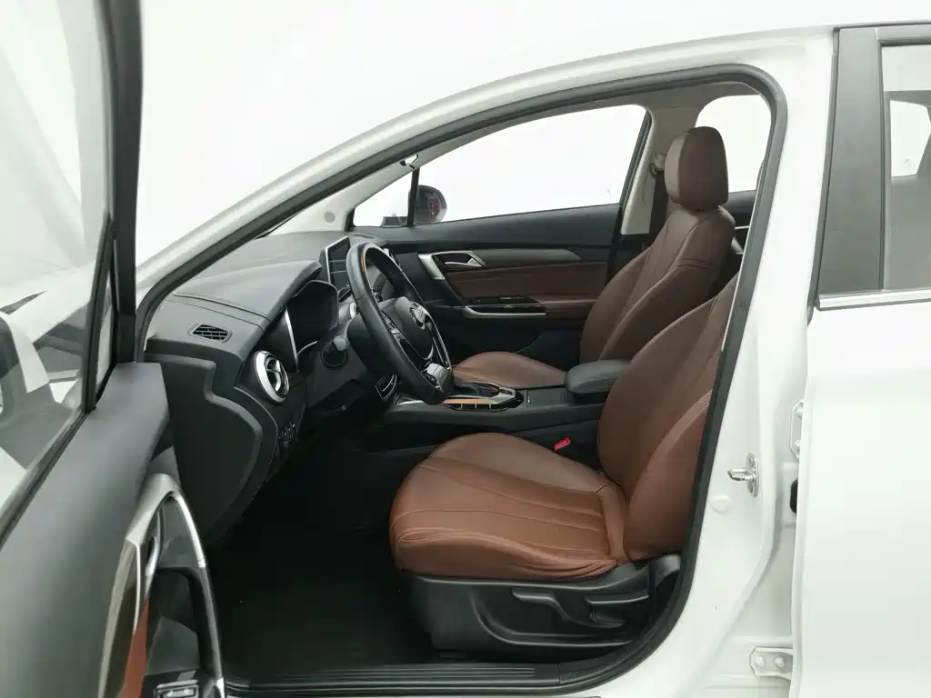 BAIC Senova D50 — миниатюра 10