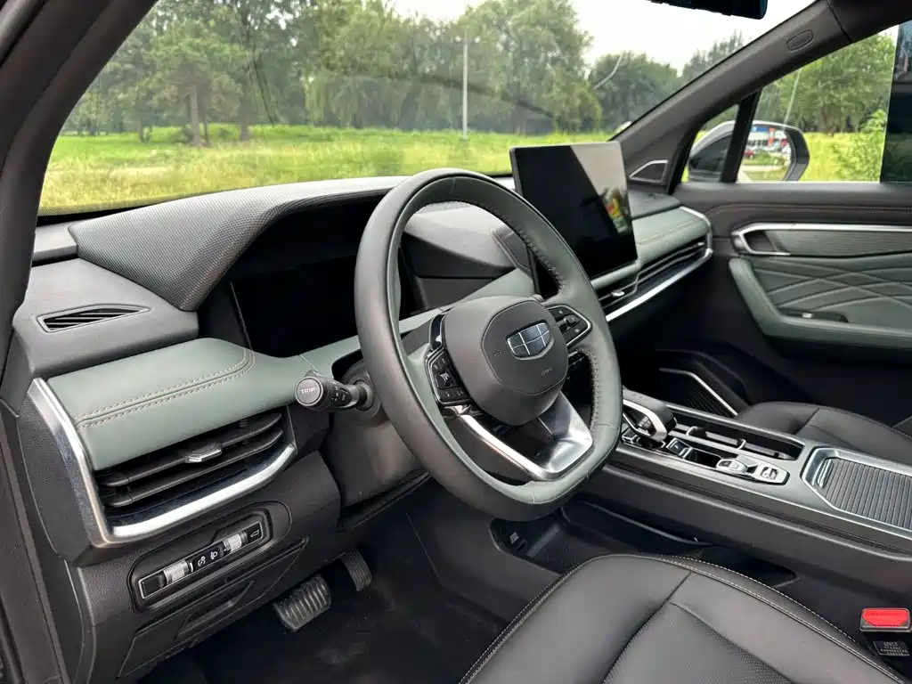 Geely Haoyue L — миниатюра 14