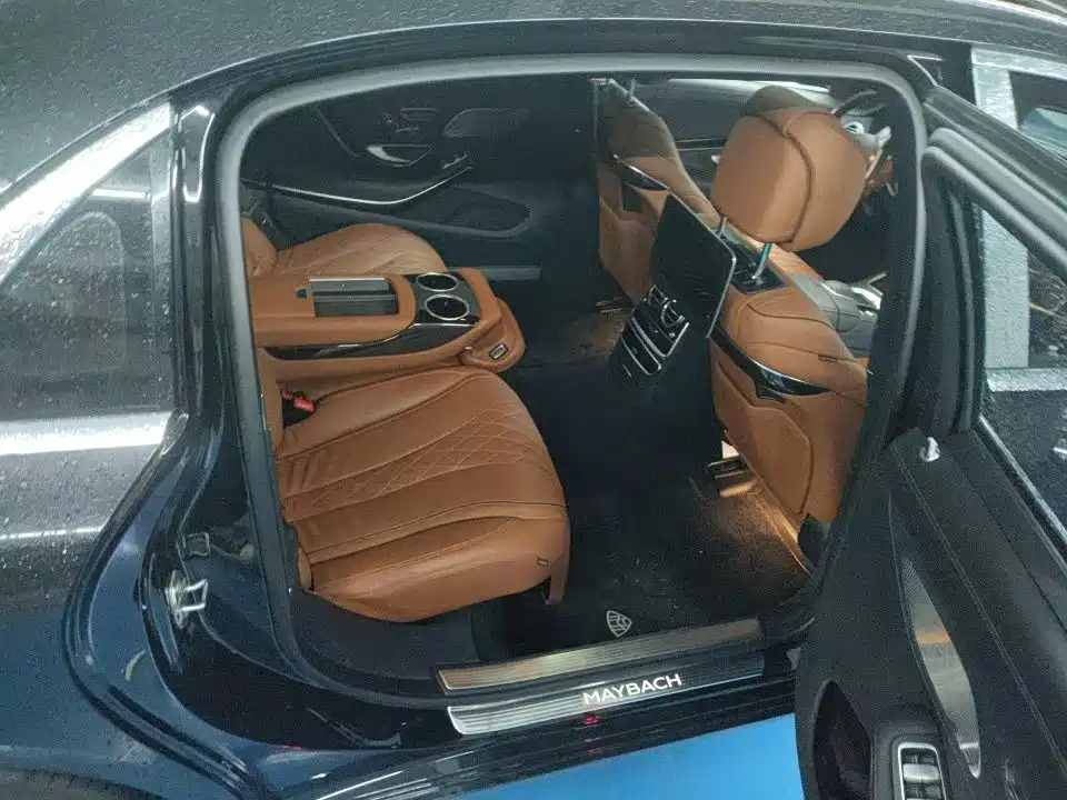 Mercedes-Benz S-Class — миниатюра 8