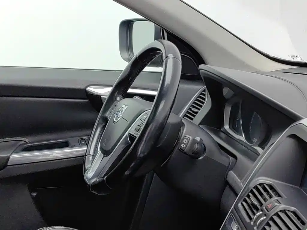 Volvo XC60 — миниатюра 22
