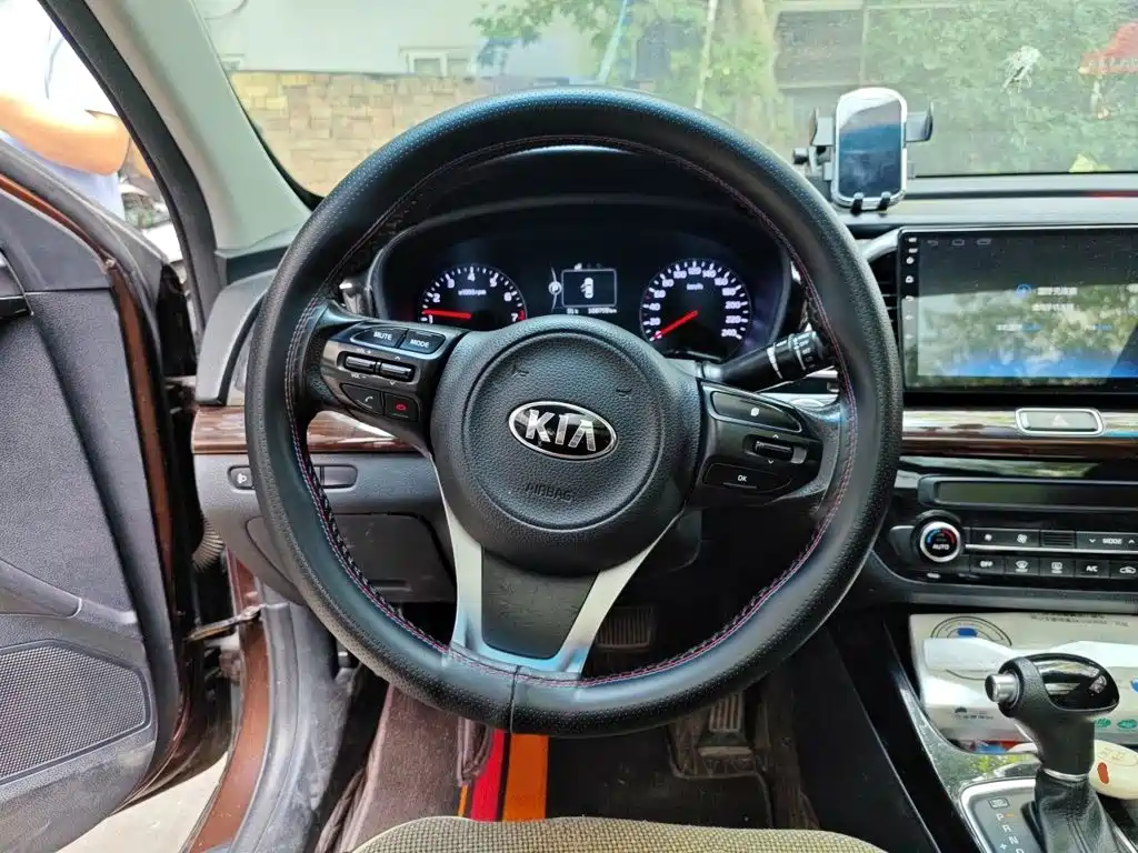 Kia K4 — миниатюра 6