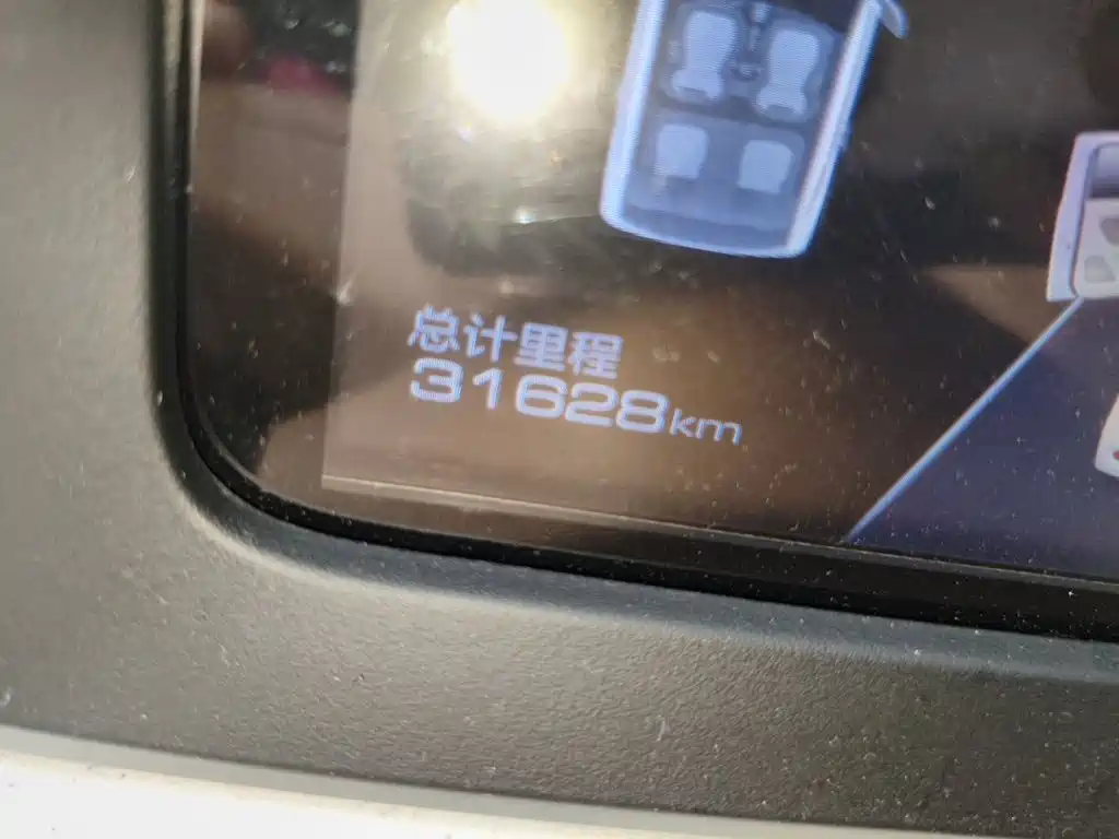 Wuling MINIEV — миниатюра 8