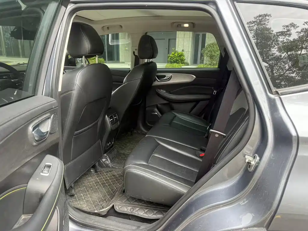 Roewe RX5 New Energy — миниатюра 4
