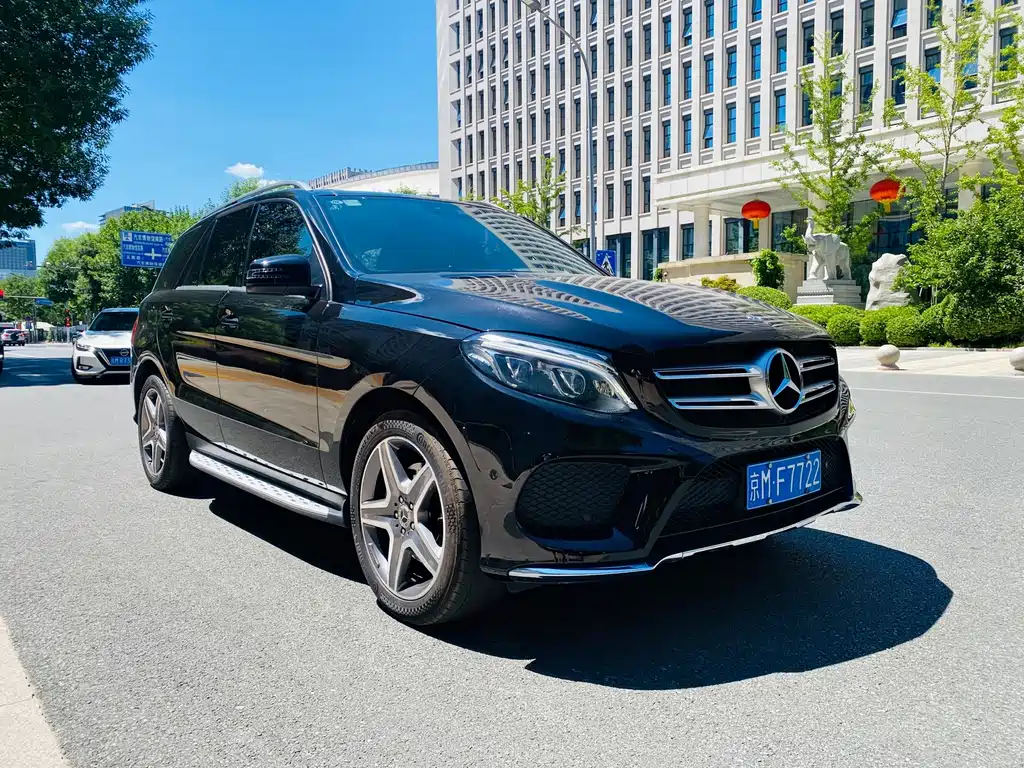 Mercedes-Benz GLE (Import) — миниатюра 3