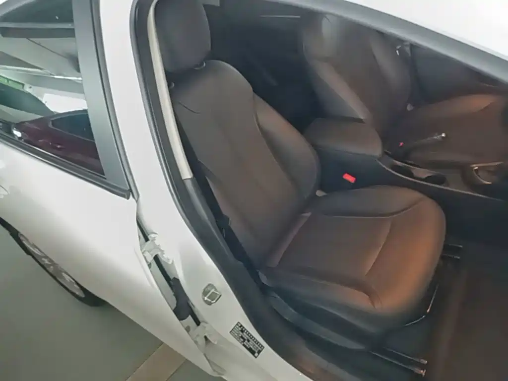 Buick Excelle — миниатюра 25