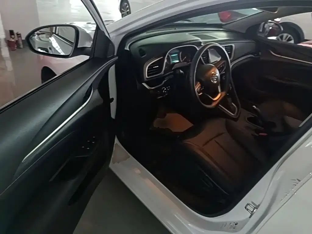 Buick Excelle — миниатюра 16