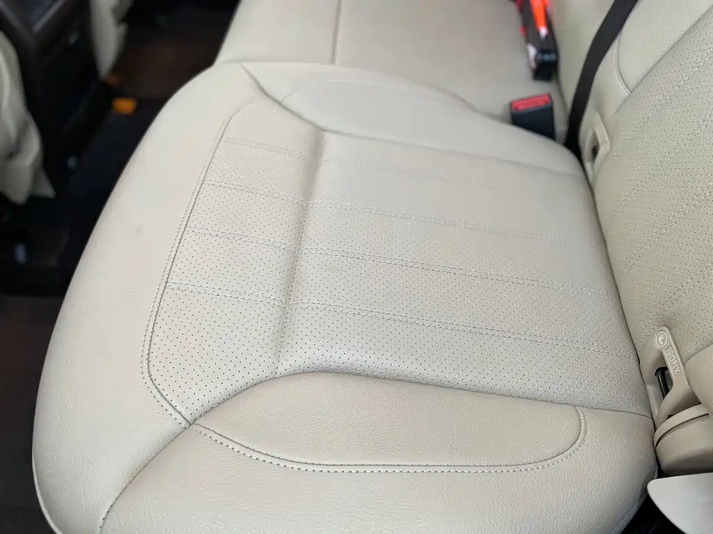 Mercedes-Benz GLE (Import) — миниатюра 21