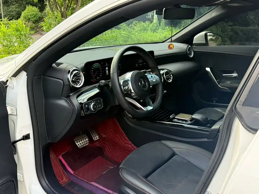 Mercedes-Benz CLA (Import) — миниатюра 6