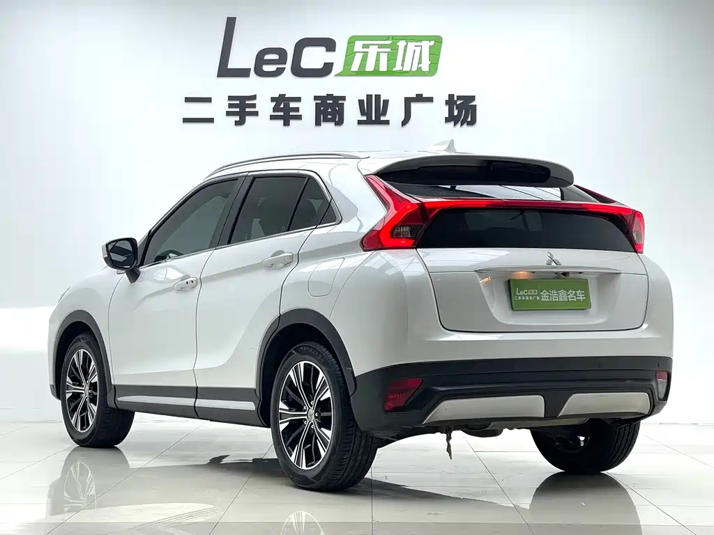 Mitsubishi Eclipse Cross — миниатюра 21