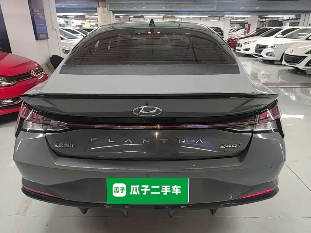 Hyundai Elantra — миниатюра 6