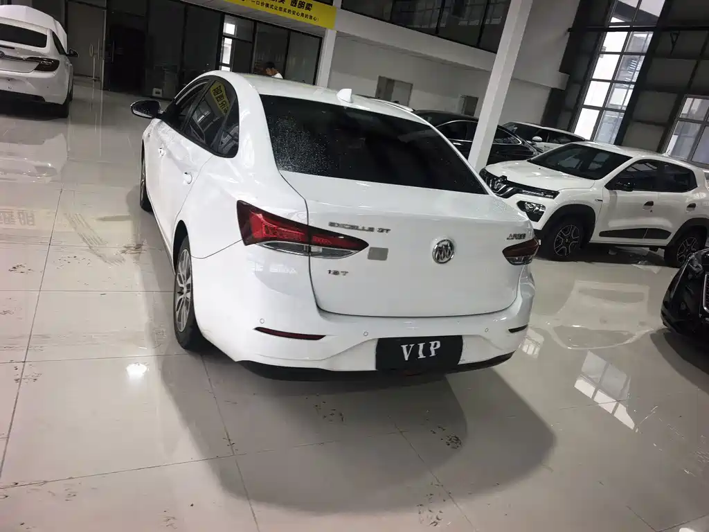 Buick Excelle — миниатюра 6