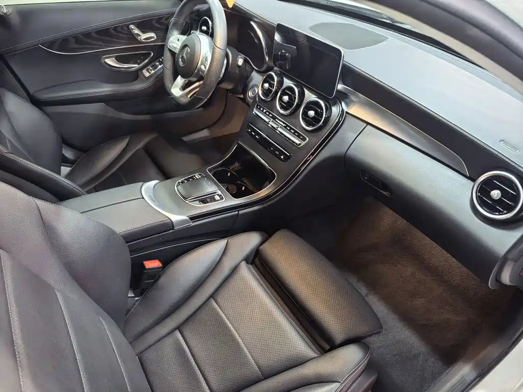 Mercedes-Benz C-Class — миниатюра 5