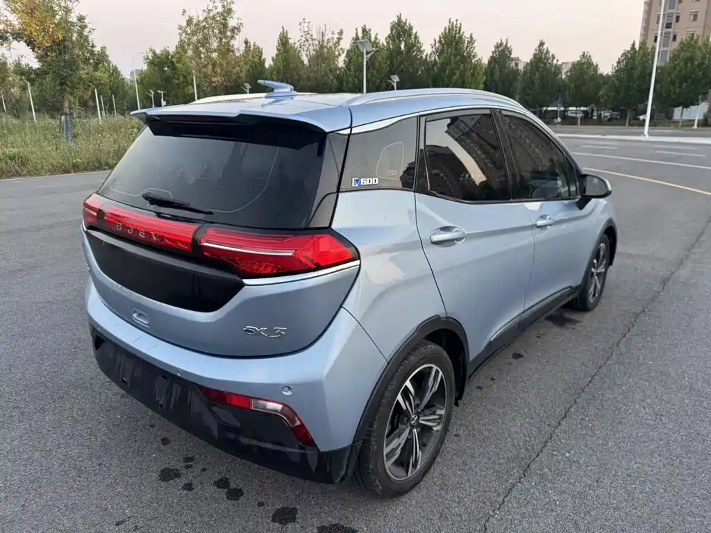 BAIC EX3 — миниатюра 9