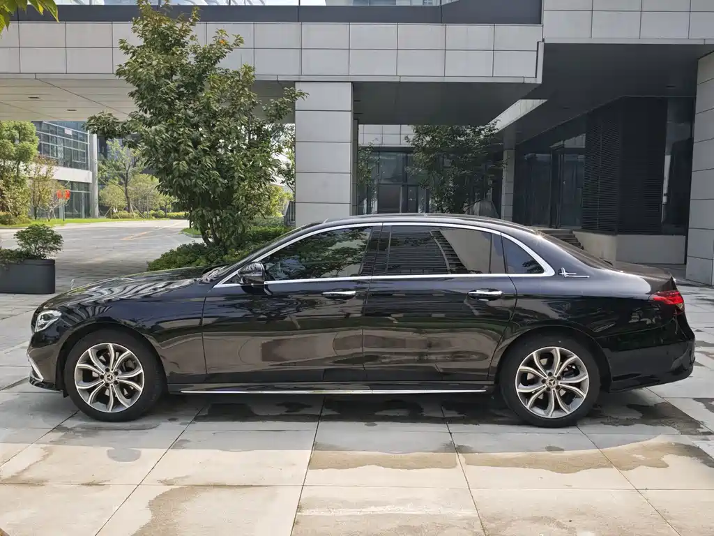 Mercedes-Benz E-Class E 2023 E 300 L Sport Luxury