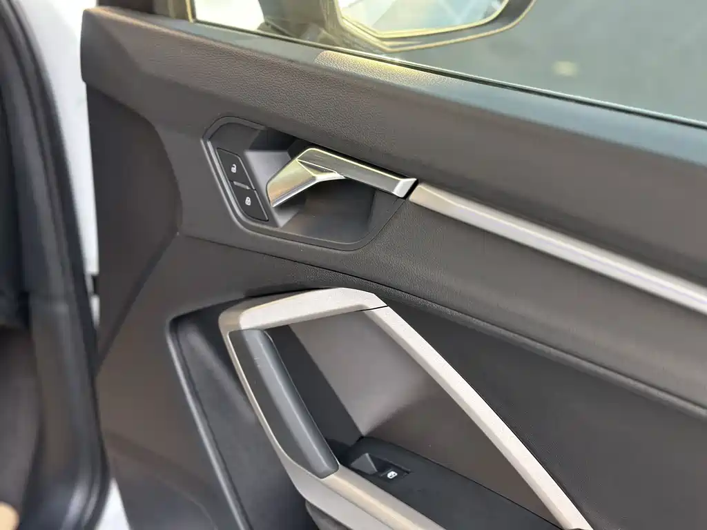 Audi Q3 — миниатюра 24