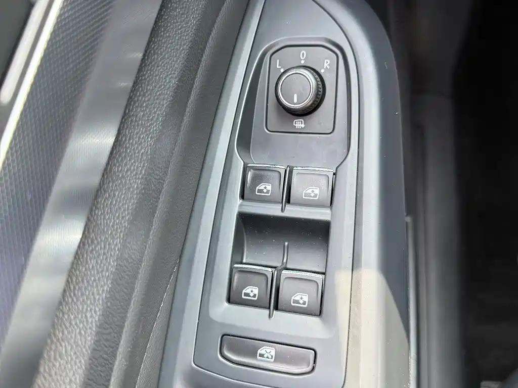 Volkswagen Passat — миниатюра 13