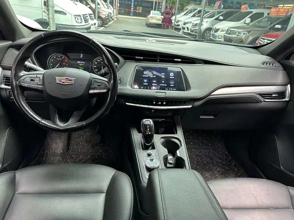 Cadillac XT4 — миниатюра 8