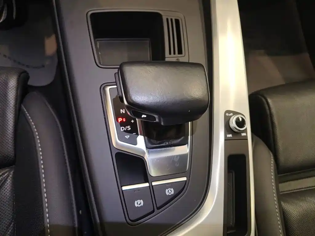 Audi A4L — миниатюра 19