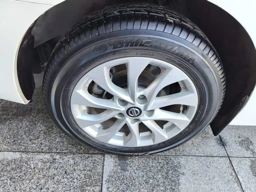 Nissan Sylphy — миниатюра 4