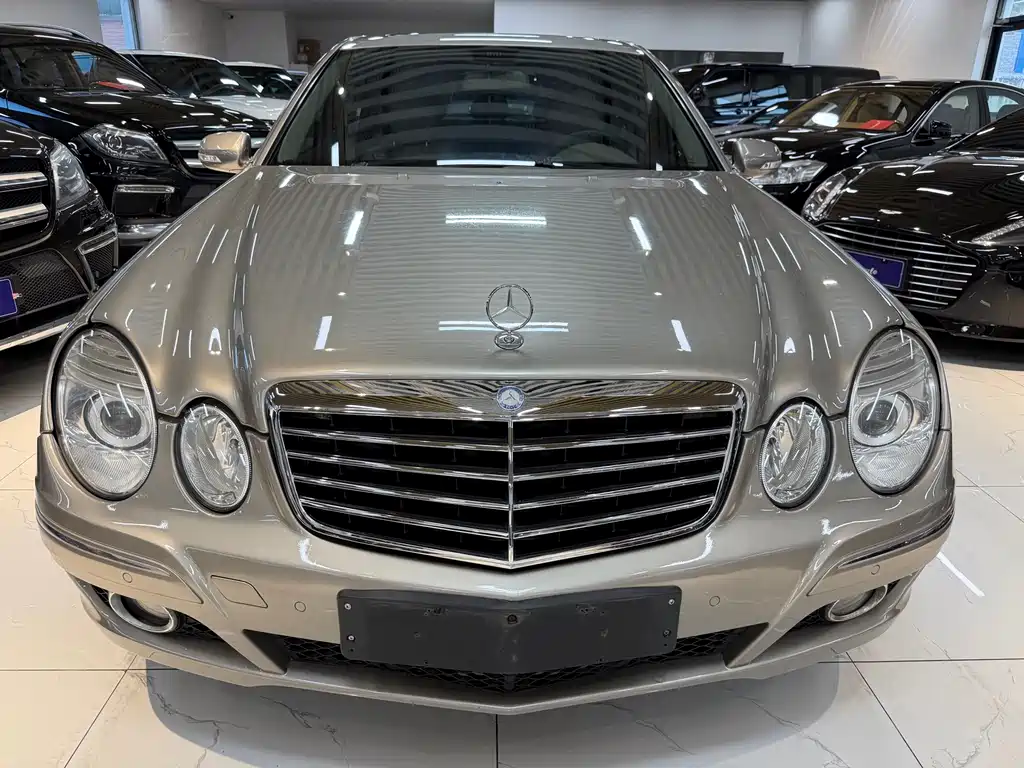 Mercedes-Benz E-Class E 2008 E 230 Fashion