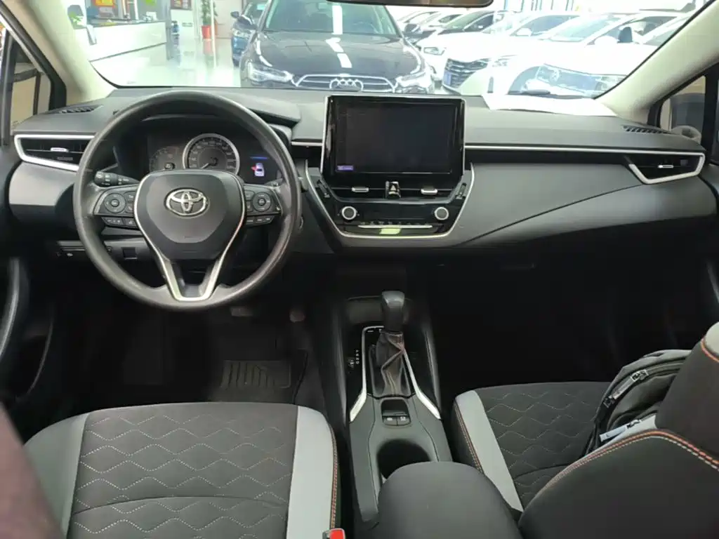 Toyota Corolla — миниатюра 10