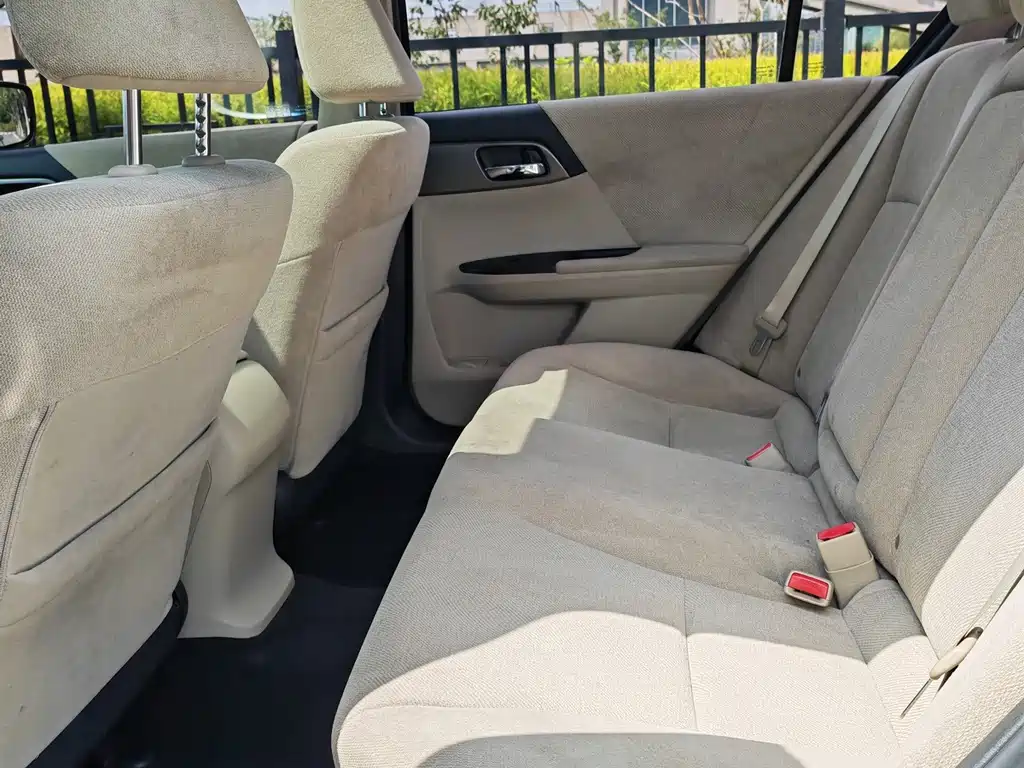 Honda Accord — миниатюра 4