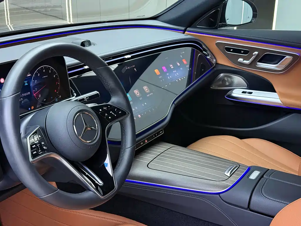 Mercedes-Benz E-Class — миниатюра 5