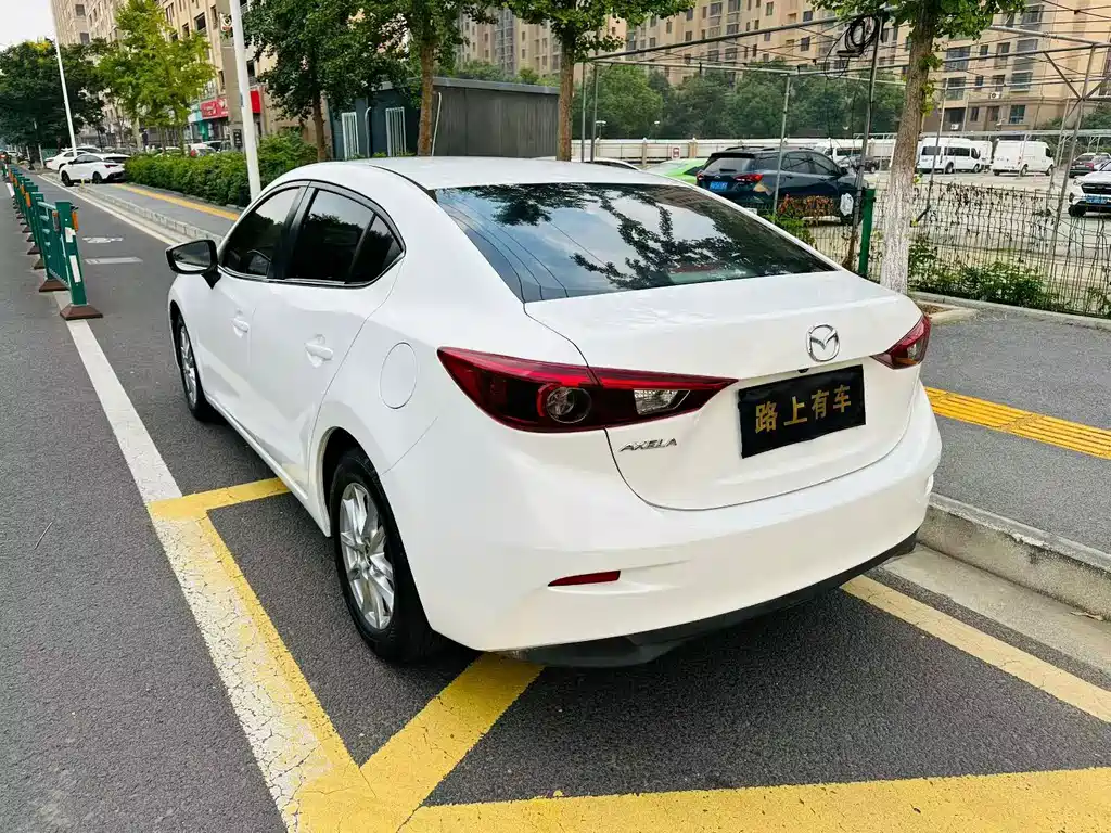 Mazda 3 Axela — миниатюра 5